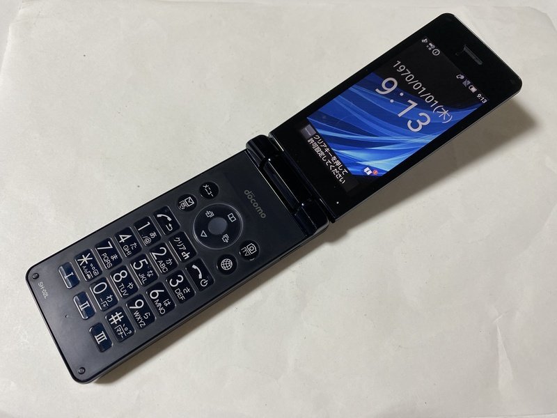 IE702 docomo SH-02L 8GB ブラック_画像1