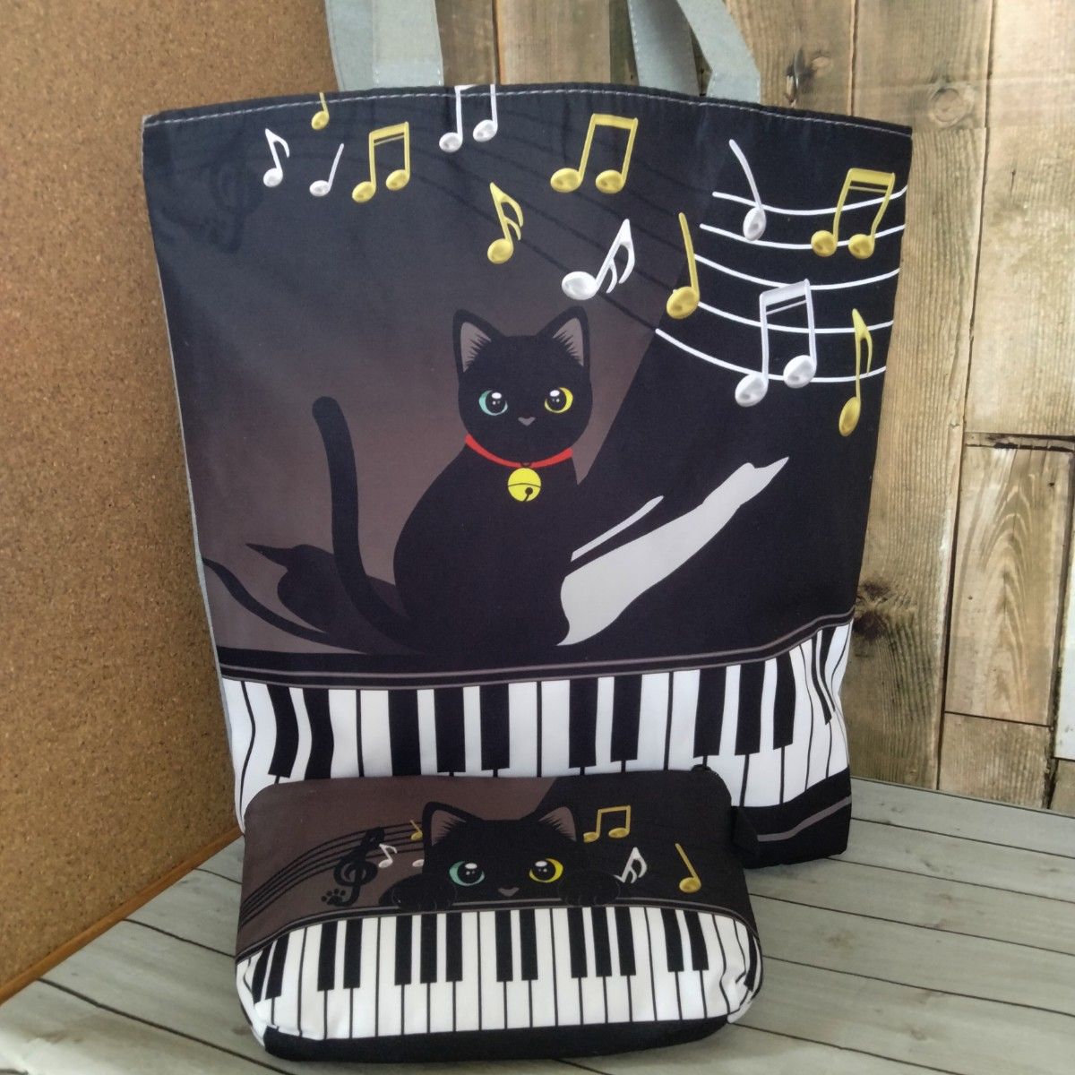 【トートバッグ＆ポーチ 】　　黒猫　ピアノ　グレー　エコバッグ　ショルダーバッグ　匿名配送　24時間以内発送　音符　猫　ねこ　新品