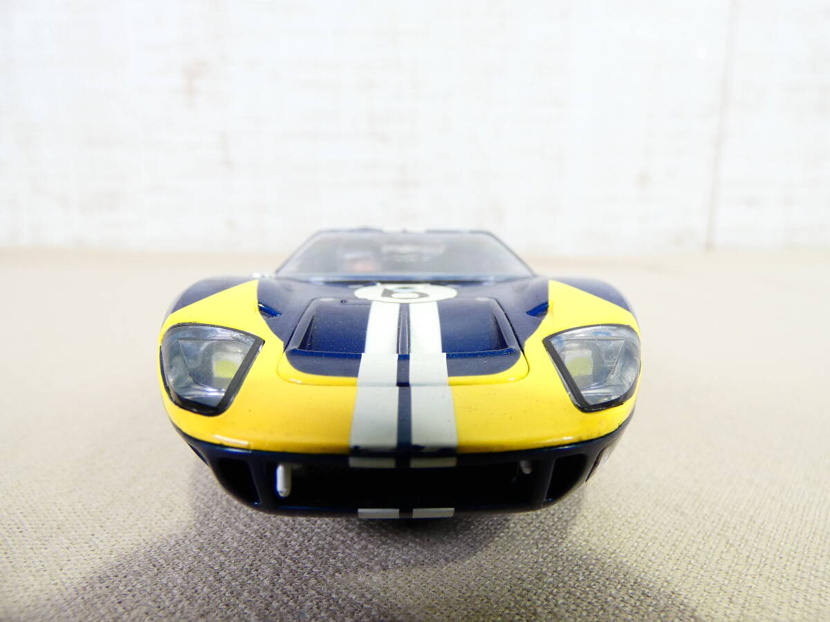 ◎ジャンク SCALEXTRIC/スケーレックストリック スロットカー フォードGT40 Mk11 ブルー×イエロー 1/32 集電ブラシ・ケース付き ＠60(2)_画像2