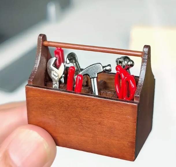. rare *1/6 tool set 8 tool & handle attaching wooden tool box miniature tool geo llama construction .GOOD!
