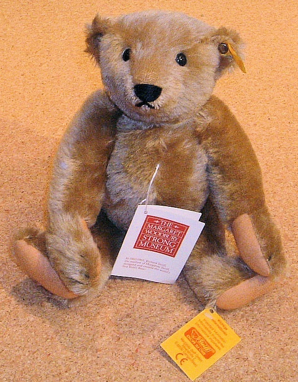 THE MARGARET WOODBURY STRONG MUSEUMシュタイフテディベア Steiff