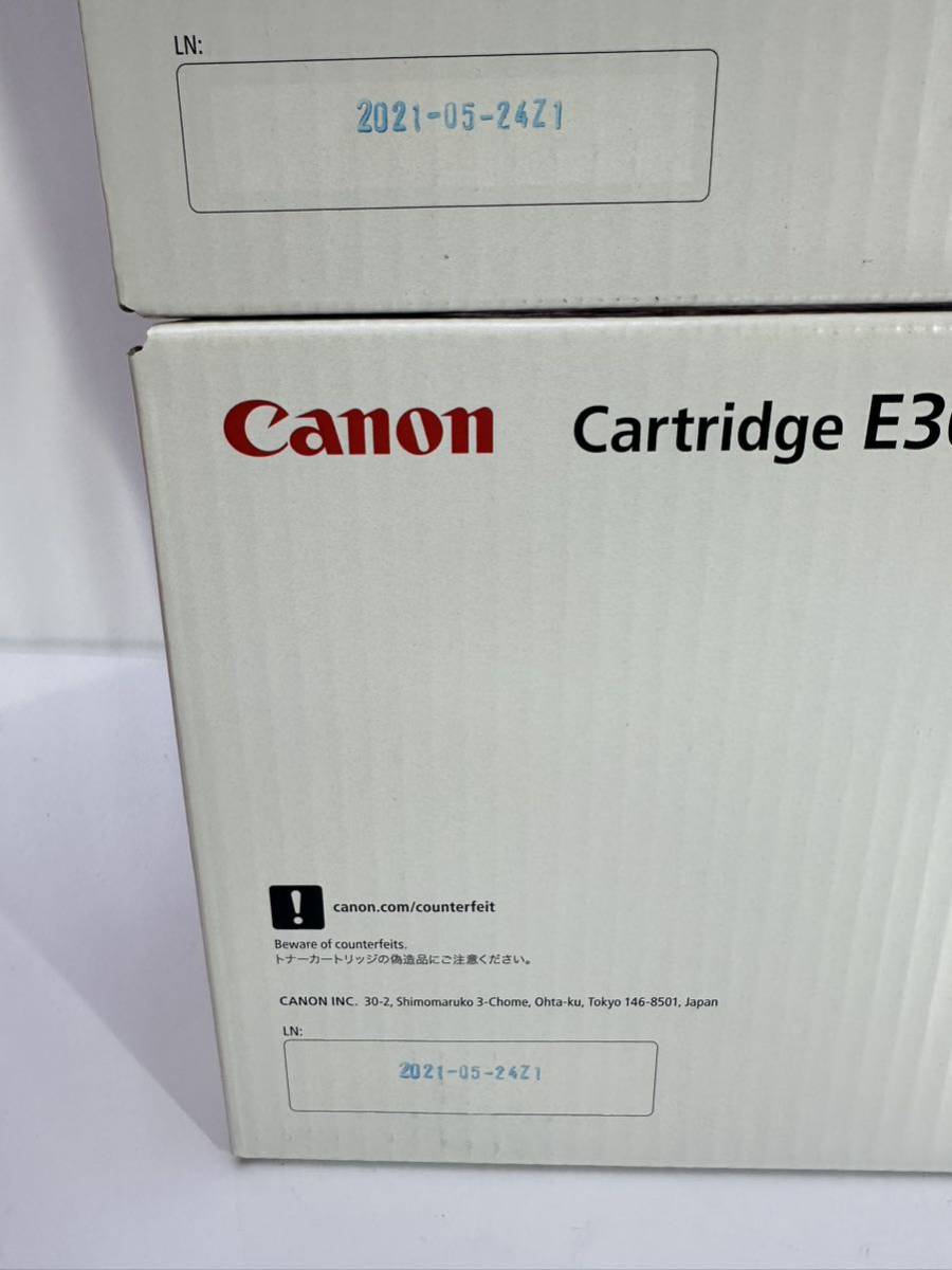Canon キャノン 純正トナーカートリッジ 　CRG-EBLK CRG-E30BLK 　ブラック×各2個 　製造 2021.05.07　パッケージ汚れ、傷あり_画像3