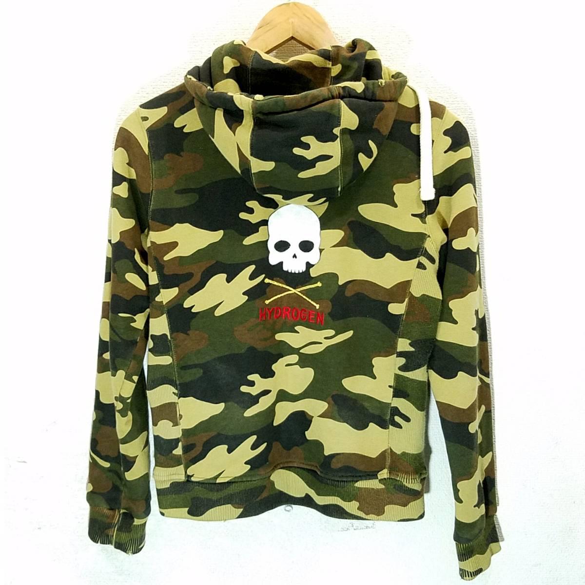  postage 710 jpy ~ three . commercial firm ( stock )HYDROGEN damage processing camouflage -ju sweat Parker camouflage Zip up rib paint Skull embroidery Hydrogen 