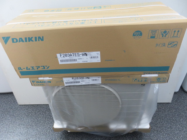 2023年製 未使用品 DAIKIN ダイキン エアコンS283ATES (F283ATES-W R283AES) 10畳 ルームエアコン_画像1