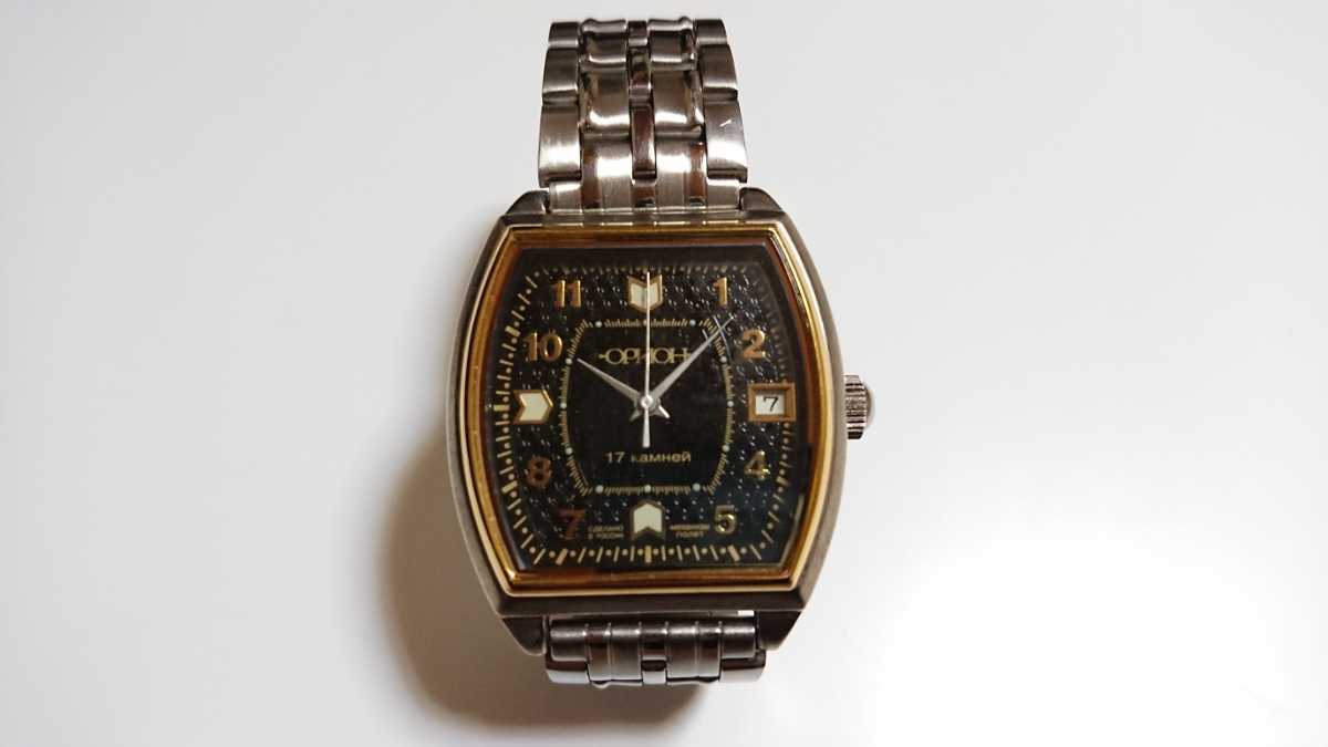オリオン・トノー型腕時計 ロシア製 手巻きOrion poljot