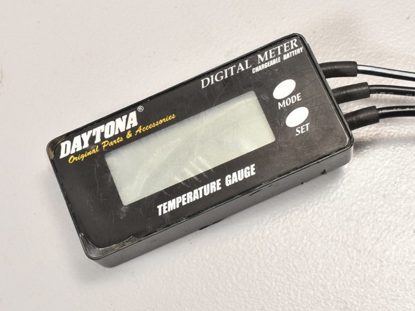 即決有 二輪車汎用 デイトナ デジタルテンプメーター デジタルTEMPメーター 水温計 DAYTONA 優良販の画像3