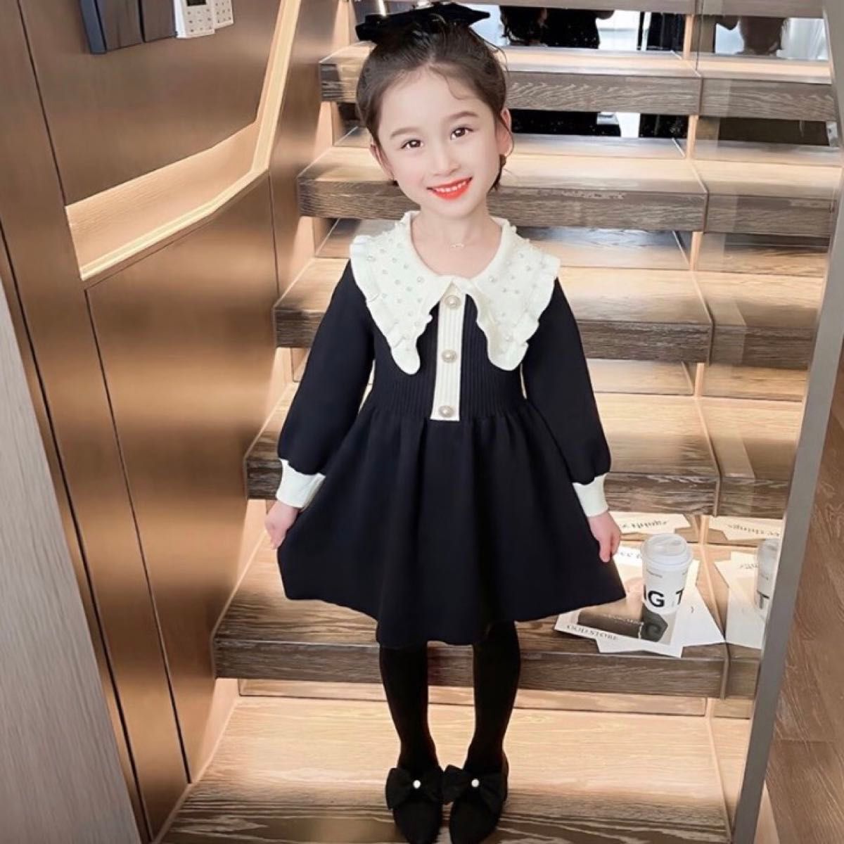 120 ビッグカラーニットワンピース 白 黒 キッズ 女の子 韓国子供服 パール ブラック ホワイト フォーマル 入園 卒園 
