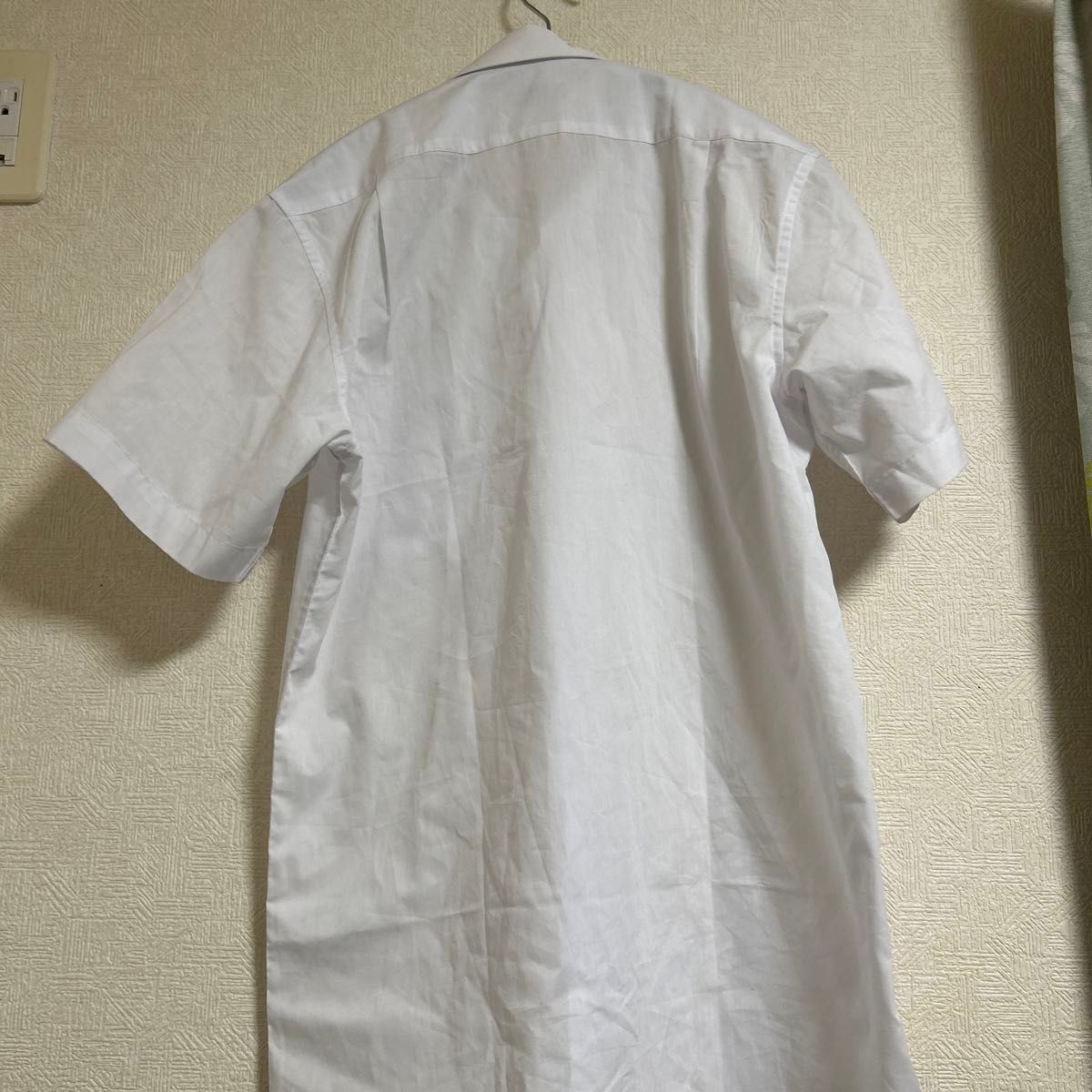 半袖ワイシャツ155サイズ白色襟付き(中学生着用)