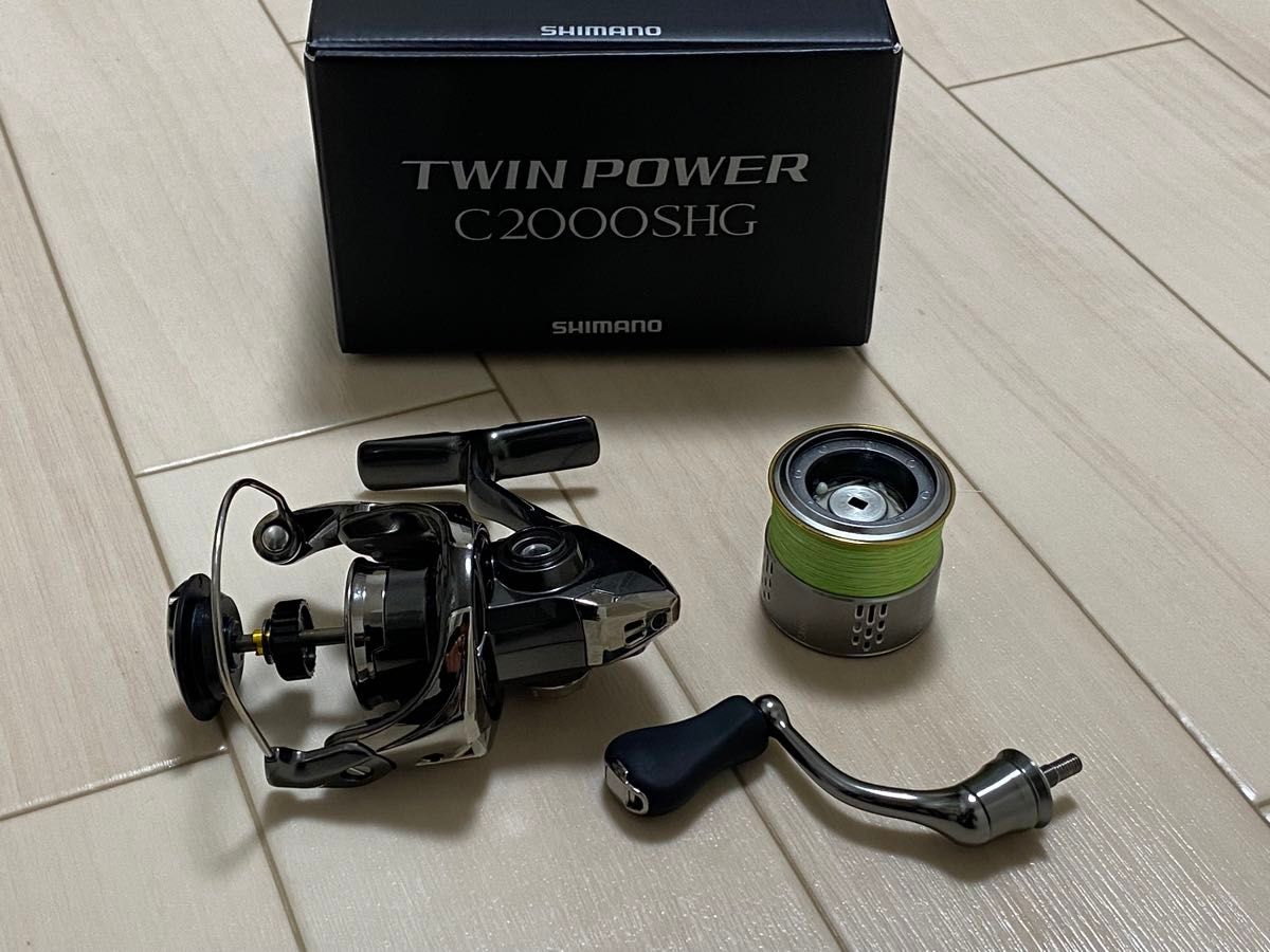 18 ステラ 純正スプール・ハンドル換装した20 ツインパワー 18 ステラ 純正スプール・ハンドル換装した20 ツインパワー