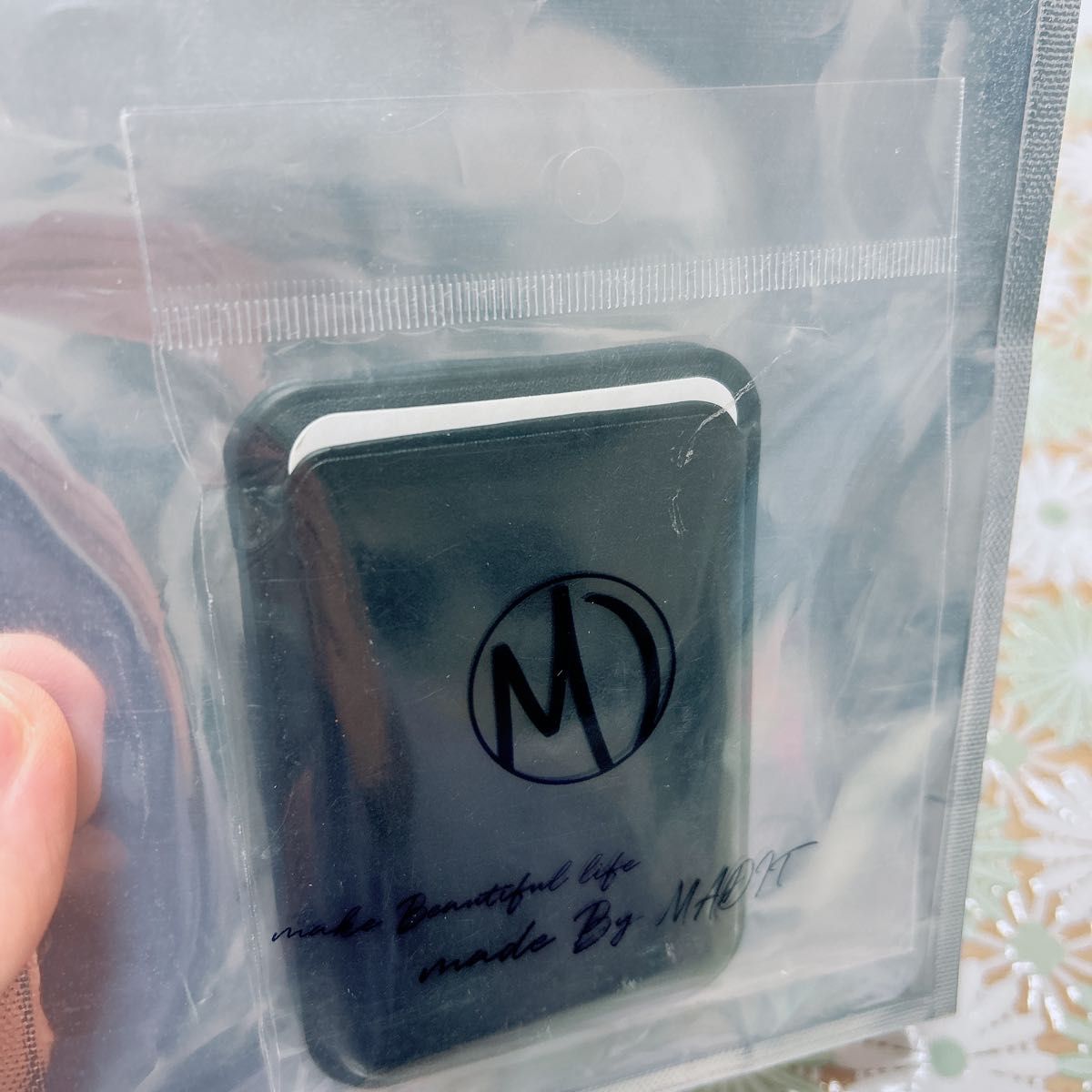 カードケース マグネット内蔵 iPhone用 強力磁力 マグセーフ カード収納 iPhone