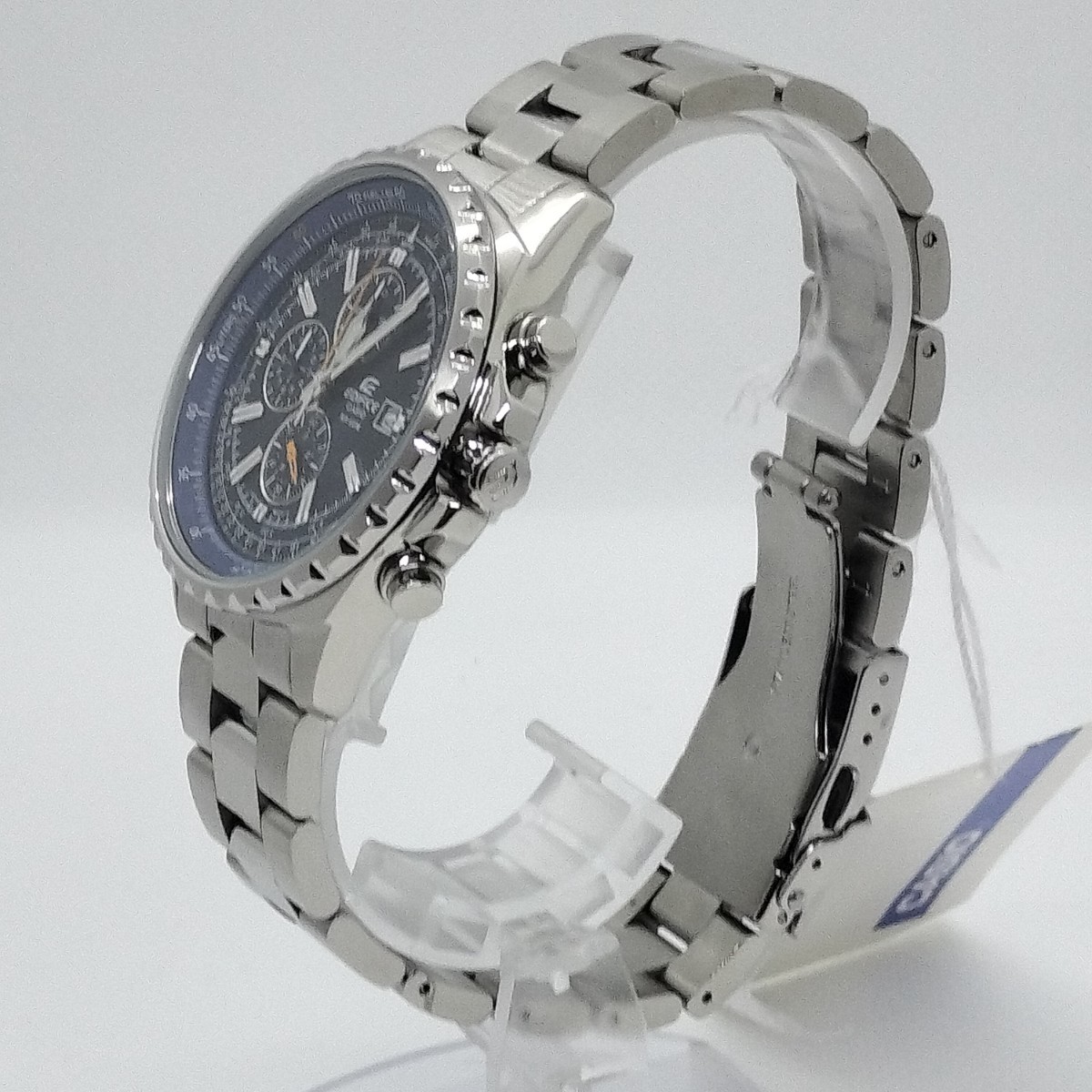 【極美品】カシオCASIOエディフィスクロノグラフEF-527D-2A海外モデル　箱保付きメンズ腕時計_画像4
