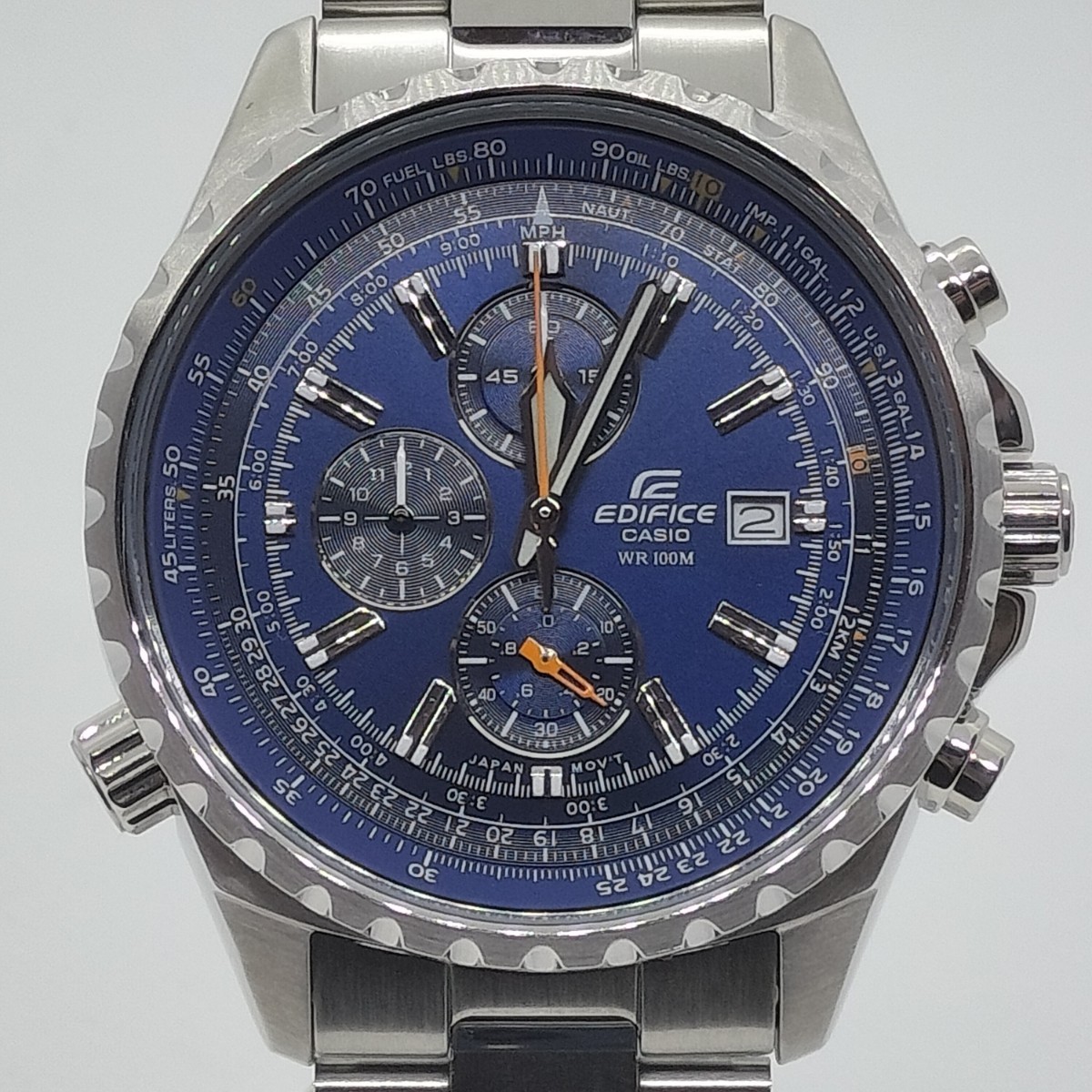 【極美品】カシオCASIOエディフィスクロノグラフEF-527D-2A海外モデル　箱保付きメンズ腕時計_画像1