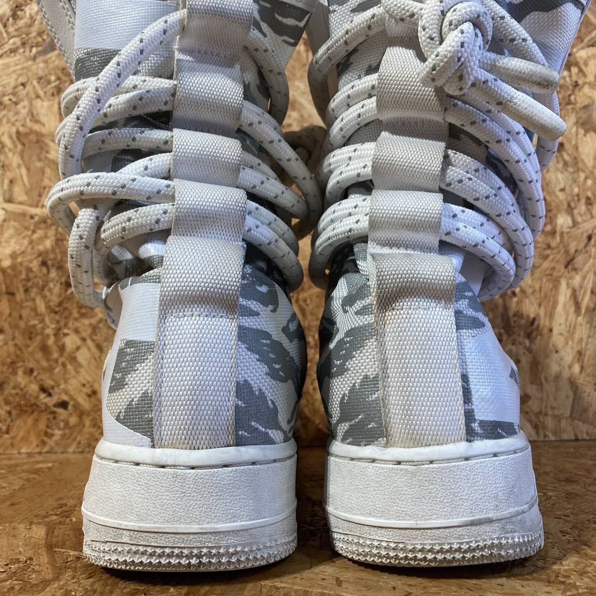 NIKE SF AF1 US8.5 26.5cm スペシャル フィールド エア フォース ブーツ ハイカット AA1130