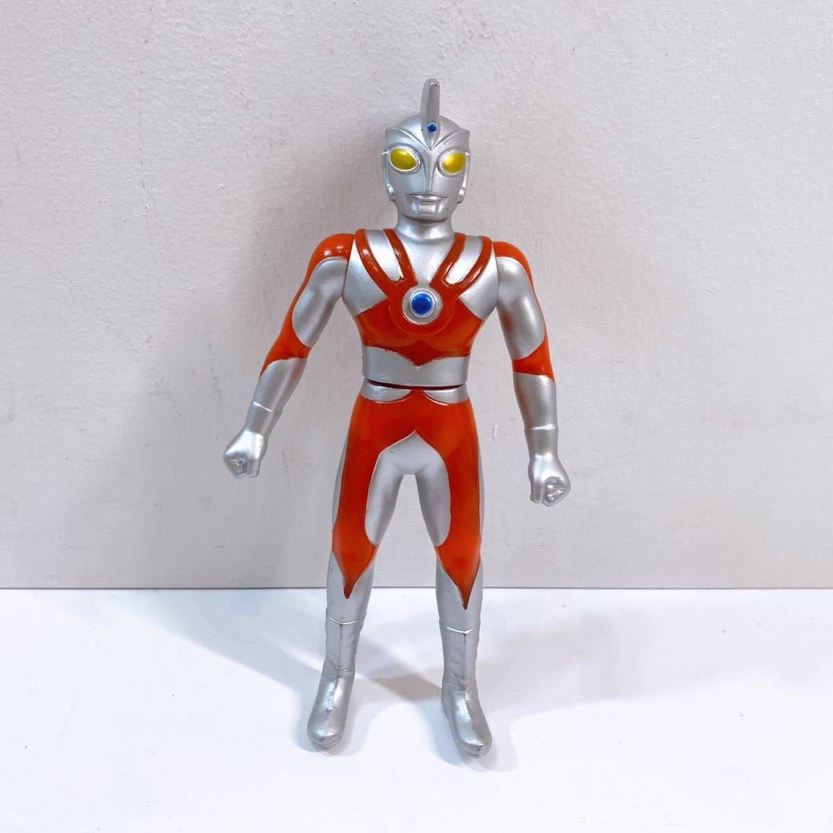 310☆中古☆ バンダイ ウルトラヒーローシリーズ ウルトラマンA エース 4 ソフビ フィギュア 特撮 円谷プロ 当時物 自宅保管 現状品_画像3