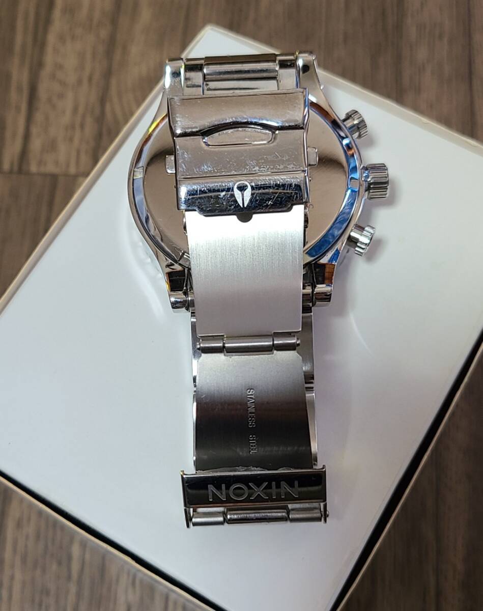 NIXON 51-30 CHRONO HIGHPOLISH/WHITE 動作異常無し 全て完備 ニクソン クロノ 白 腕時計 クロノグラフ 美品 送料無料 の画像5