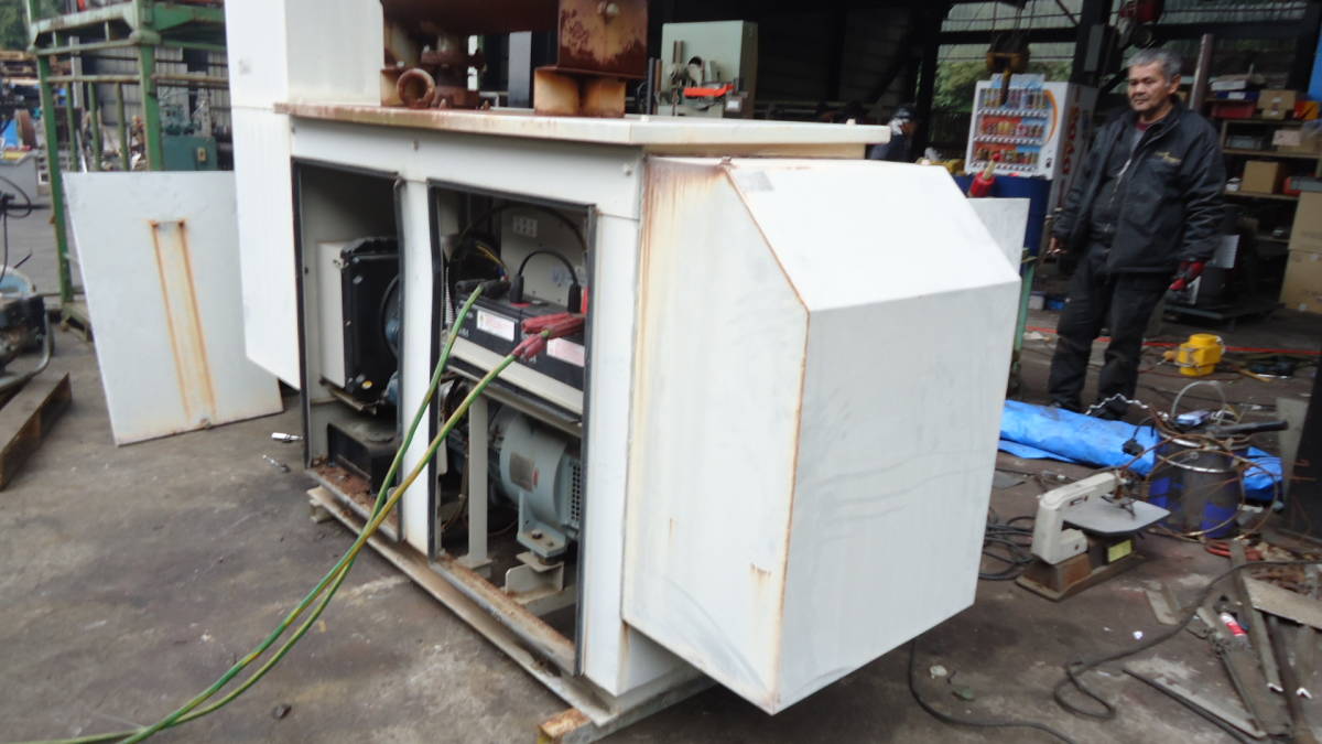 油谷 №4227 発電機 西芝電機 28KVA 非常用発電機 ディーゼルエンジン 40時間 60HZ 連続使用OK 中古 4TNE84T-GU 三相200V 大型_画像8