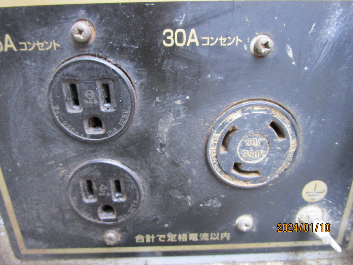 油谷 №5309 新ダイワ DG24MR ディーゼルエンジン発電機 60HZ 100V 2.4KVA 24アンペア 投光器 照明 発電機 軽油 ライトボーイ中古 の画像4