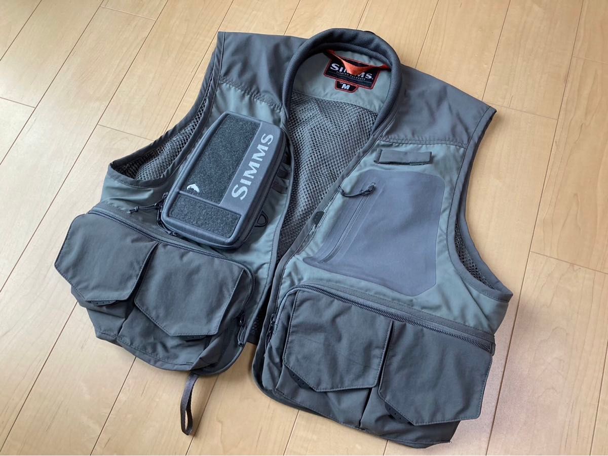 美品 SIMMS FS Vest　シムス FSベスト Mサイズ フィッシングベスト ガイドベスト