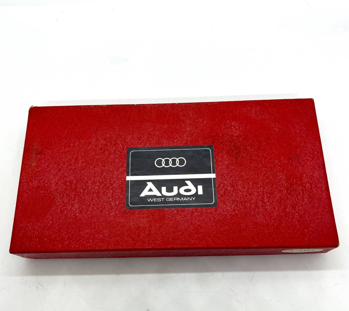 未使用★非売品　Audi　アウディ　レア　ロゴ入り手帳　２つ折り　ボルドー　文具/2876-9_画像5