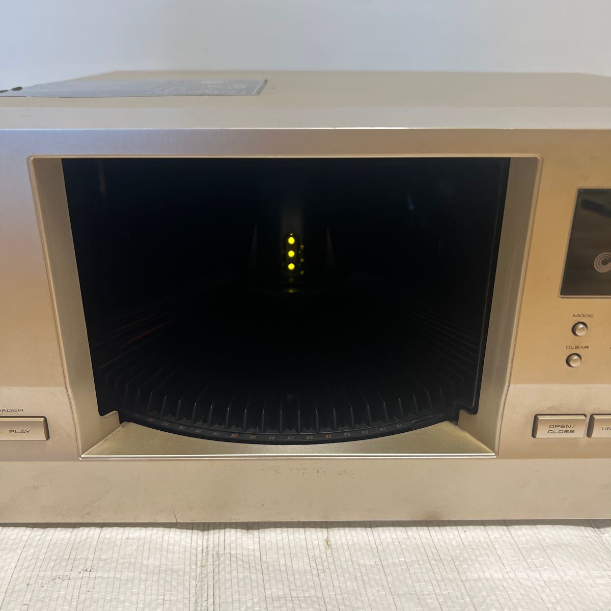 Pioneer パイオニア PD-F908 CDチェンジャー CDプレーヤー　現状品2_画像2