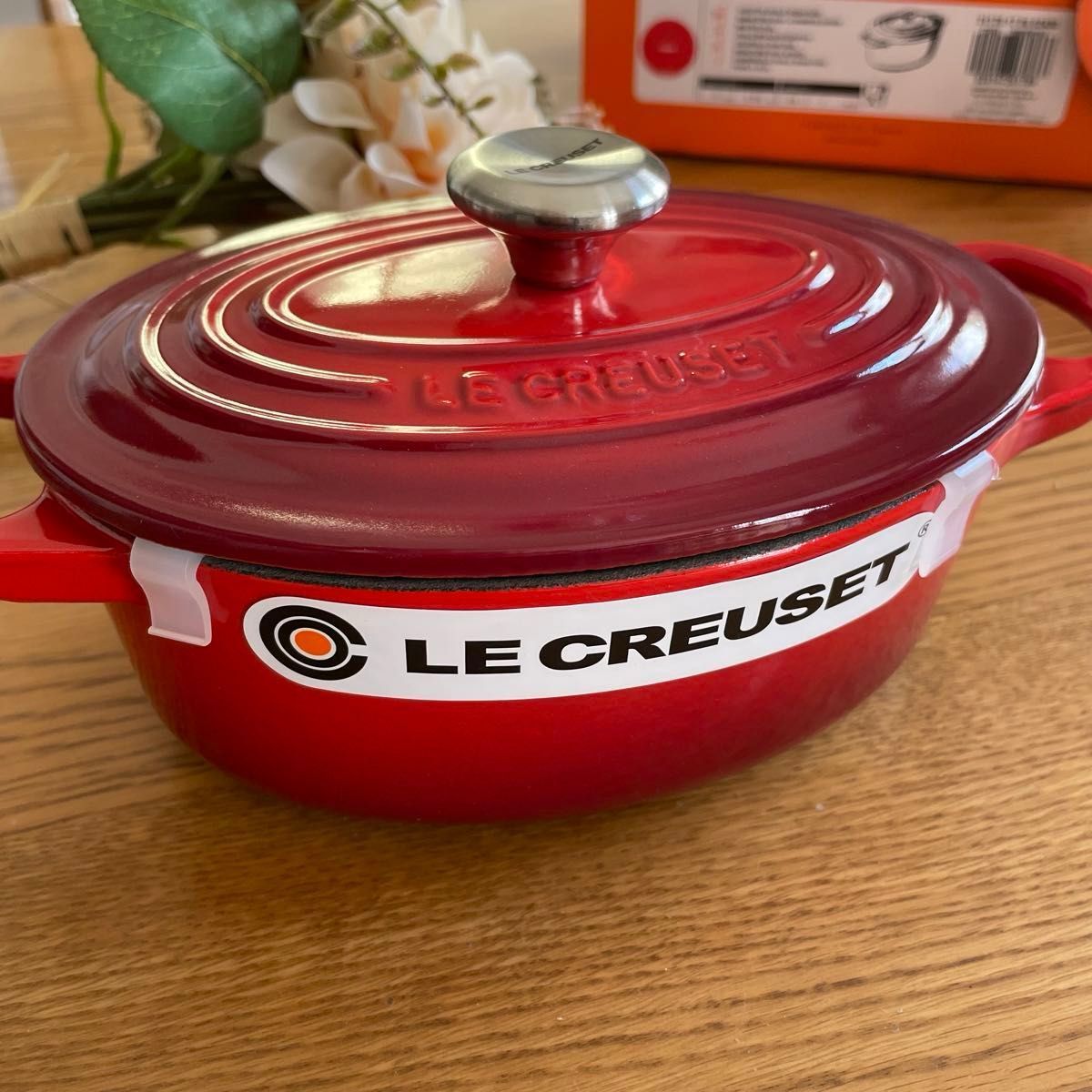 新品未使用】ル・クルーゼ シグニチャーココット・オーバル17cm 新品未使用】ル・クルーゼ シグニチャーココット・オーバル17cm