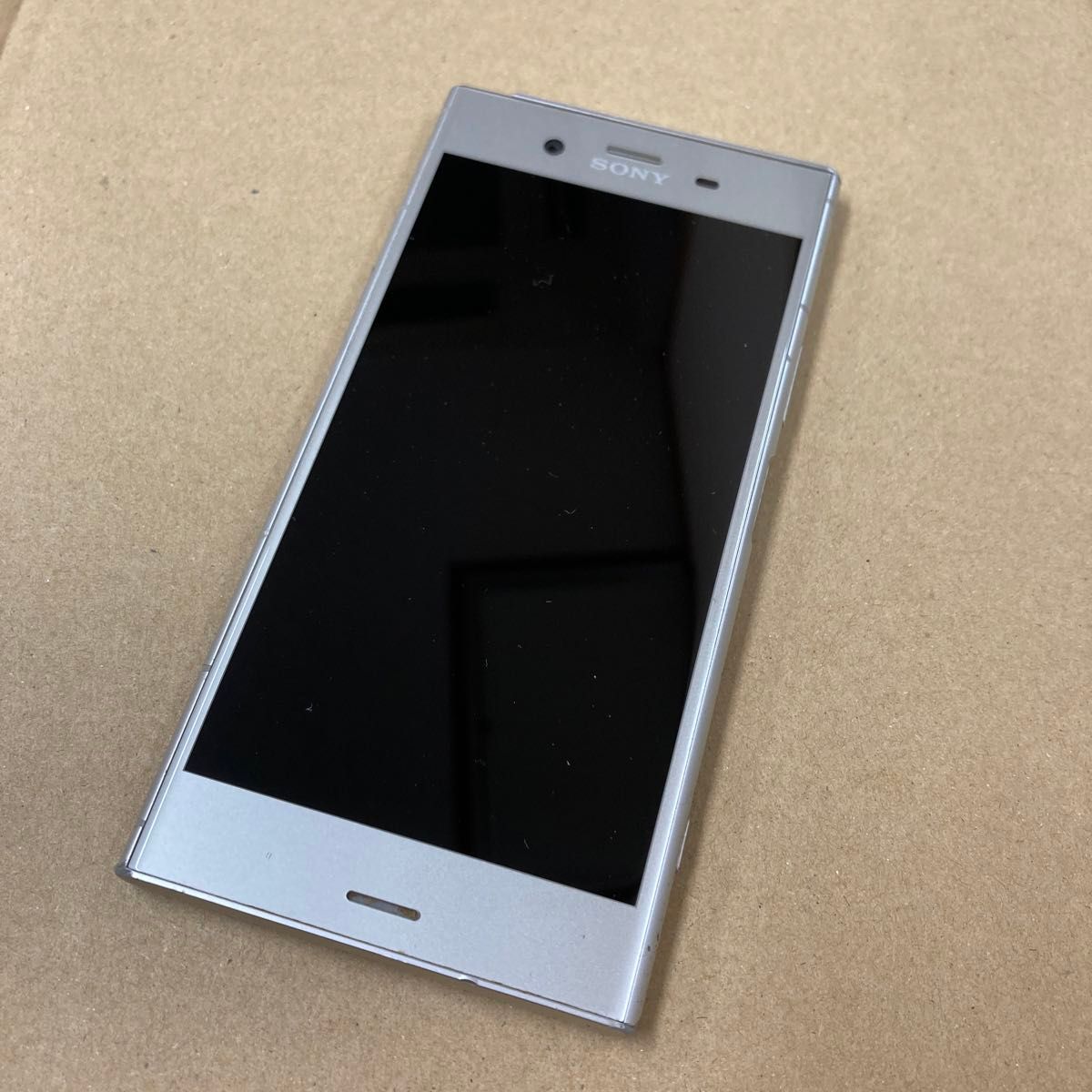 SONY Xperia XZ1 701SO ウォームシルバー　SIMフリー