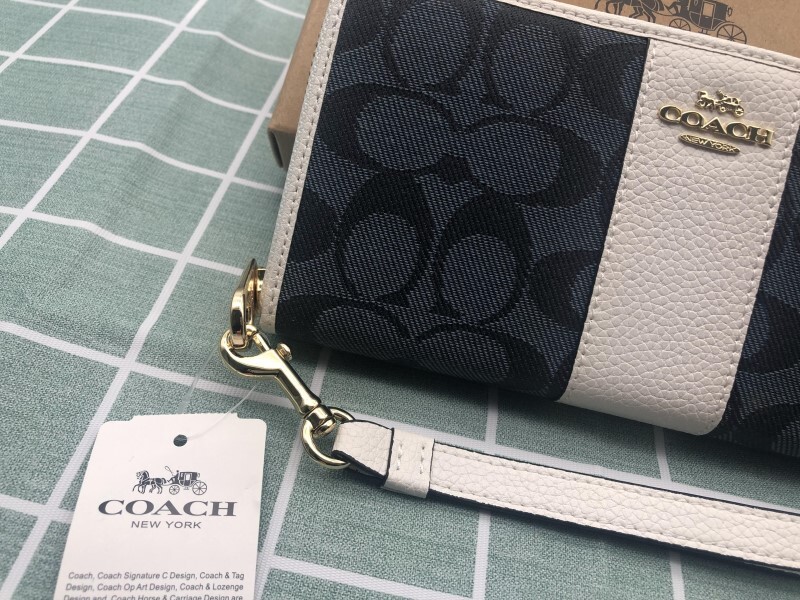 コーチ COACH 財布 長財布 ロゴ 贈り物 シグネチャー ズック レザー ストラップ付き ウォレット ギフト プレゼント ブランド 新品 C141_画像4