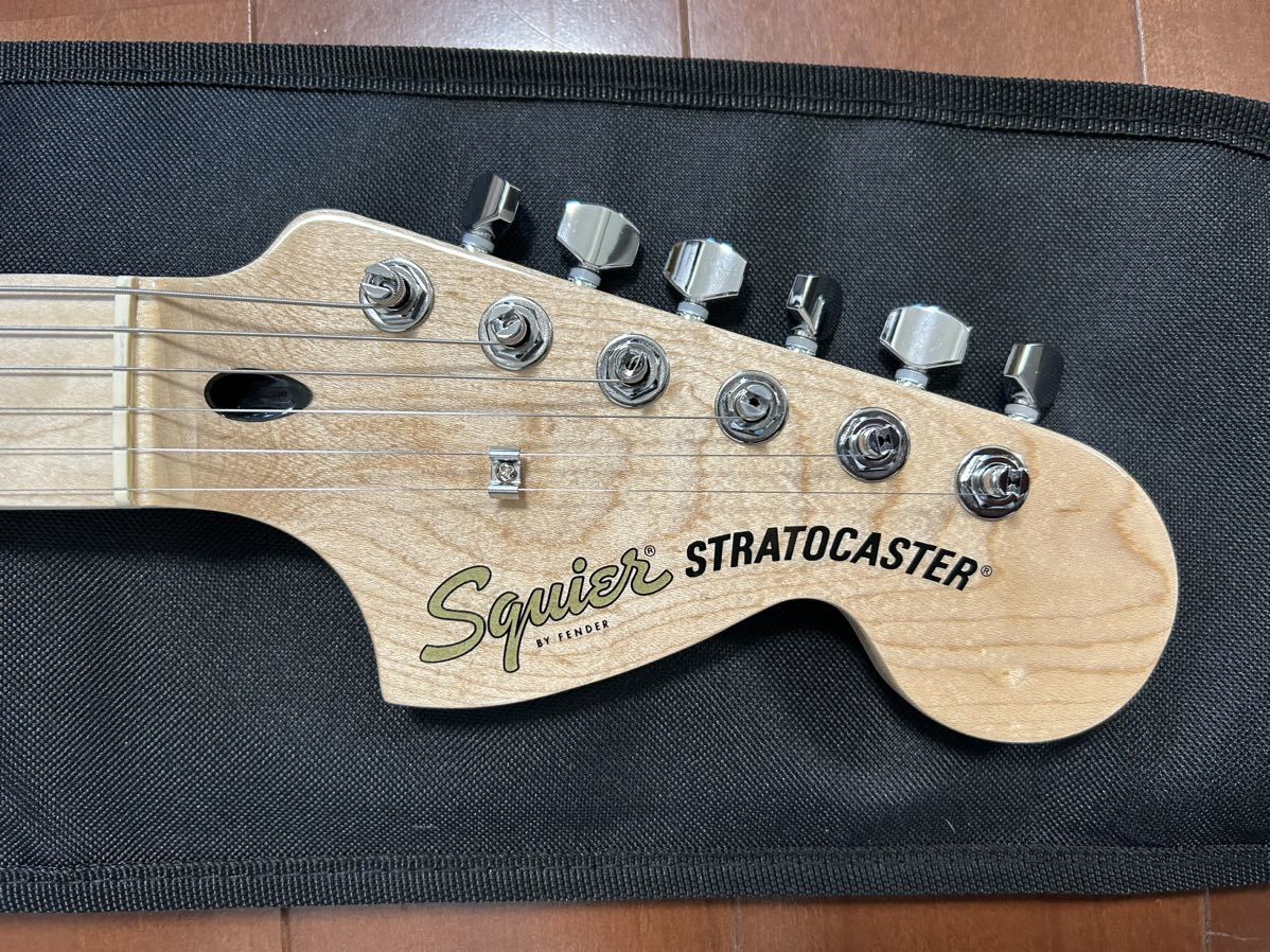 2月購入！ほぼ新品！Squier Affinity Series Stratocaster (Olympic White/Maple)_画像3