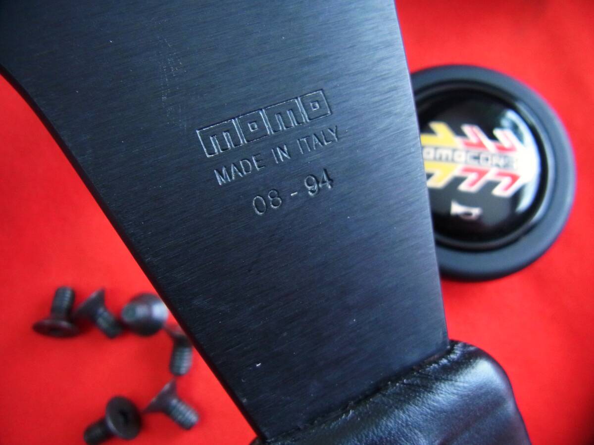 絶賛の old momo steering wheel 37.0Φ 1pcs black leather seamless
