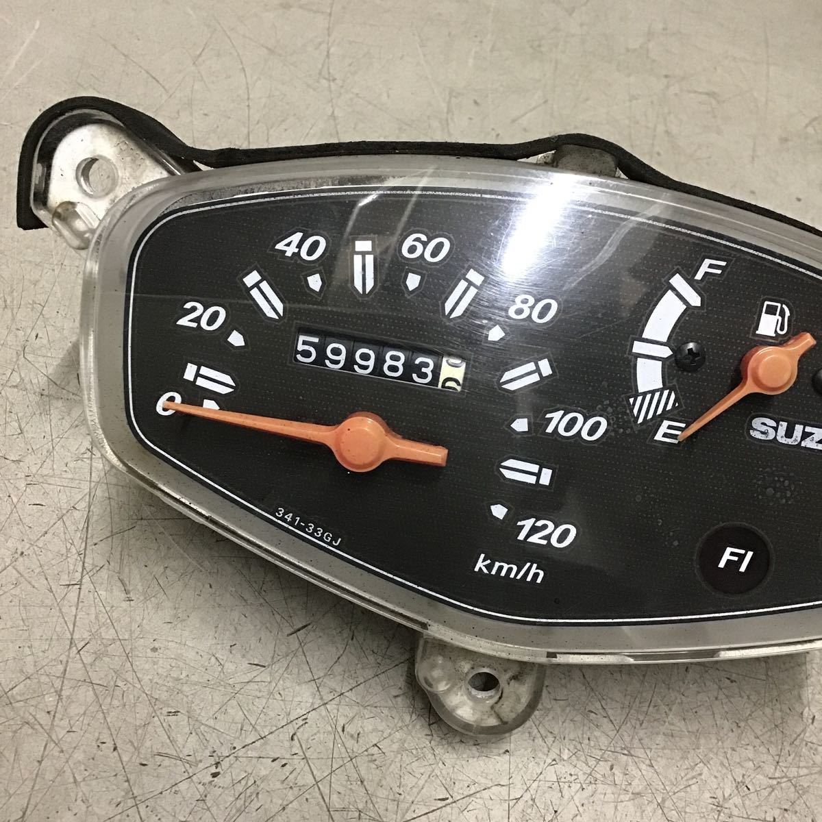 F46-20 スズキ アドレスV125 CF4EA スピードメーター 59983km 動作確認済み 純正部品の画像2