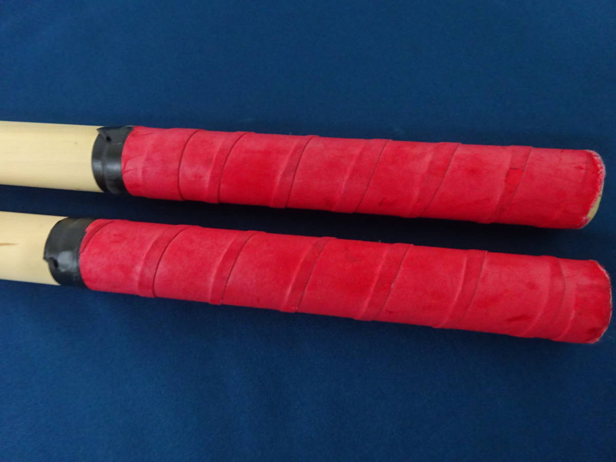 (.-J-411 ) futoshi тамбурин без тарелочек. . человек палочки красный длина 40cm диаметр 2.5cm б/у 