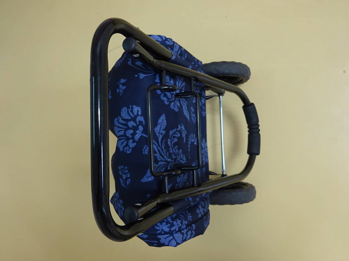 (う-D2-280) cocoro ショッピングカート キャリーケース 折り畳み可能 鞄 カバン 花柄 タイヤの減りあり 中古品_画像7
