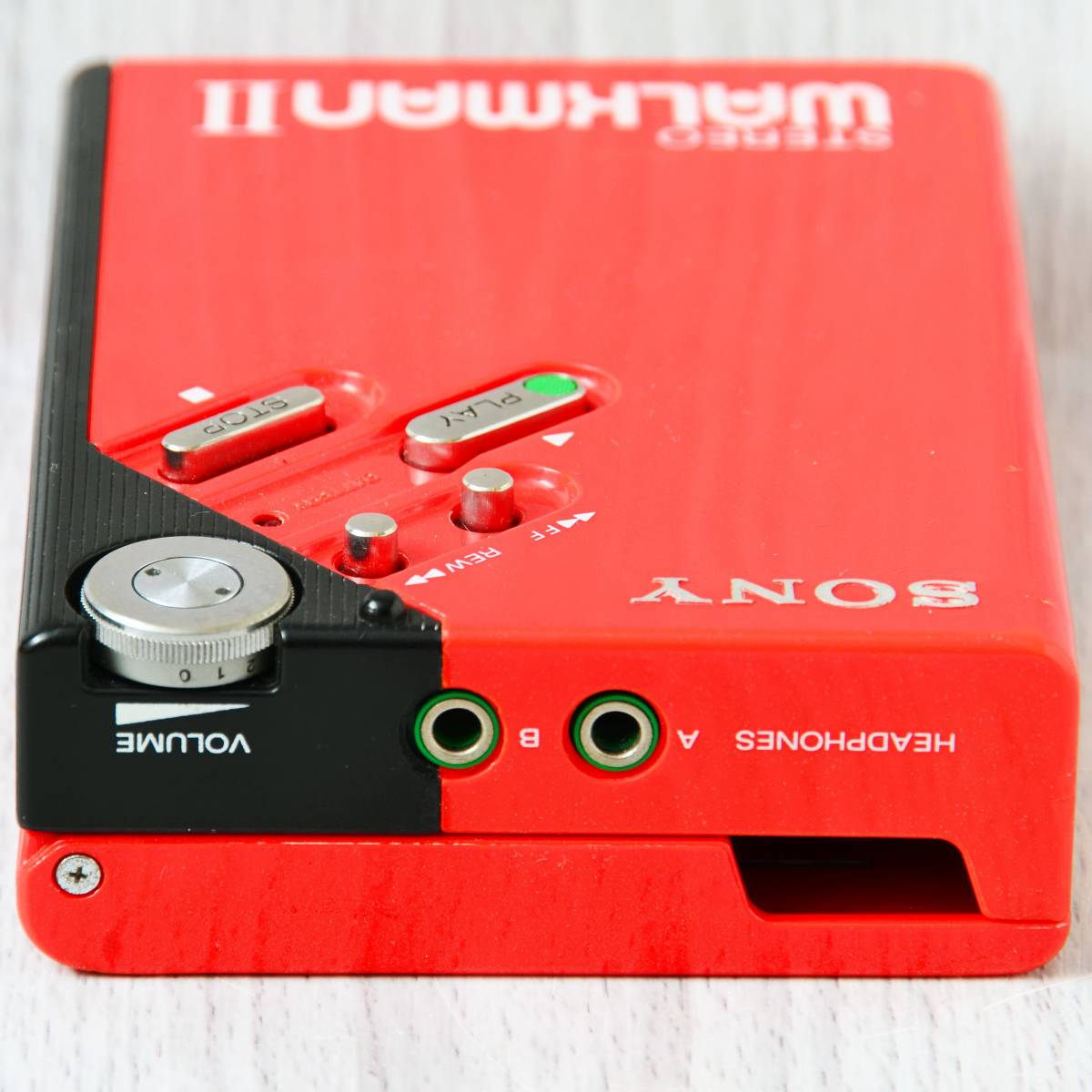 SONY WALKMAN WM-2 カセットウォークマン レッド ケース付 整備 SONY WALKMAN WM-2 カセットウォークマン レッド ケース付 整備