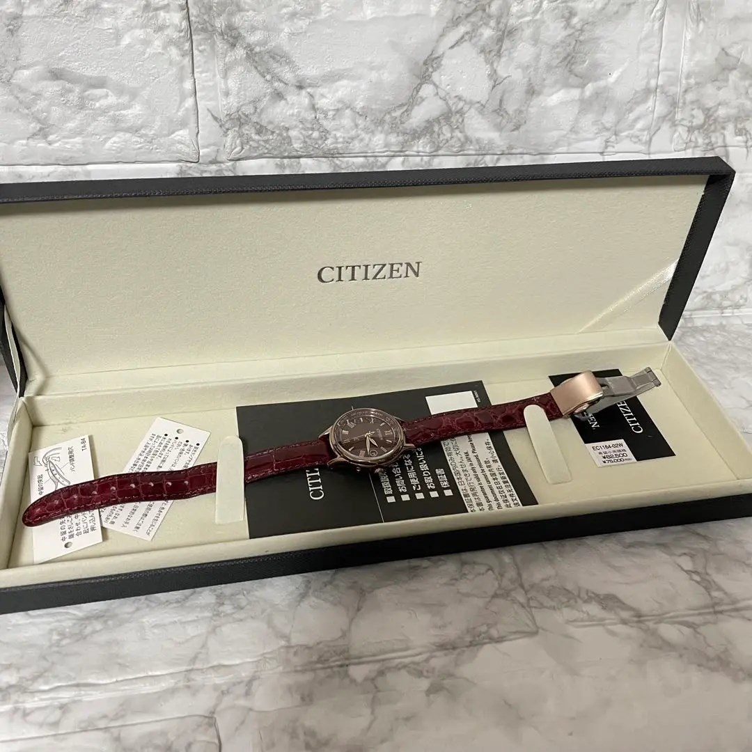 稼動品　CITIZEN XC ハッピーフライト　ティタニア　ボルドー　腕時計