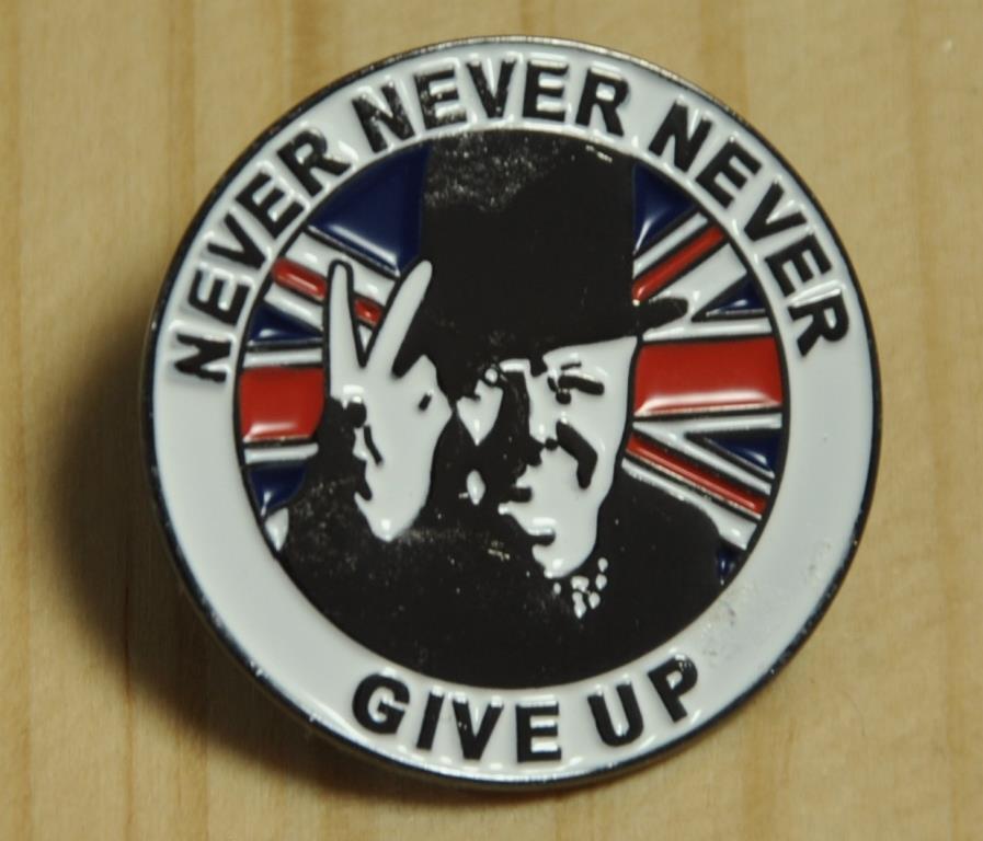 B品 英国 インポート Pins ピンズ ピンバッジ ラペルピン NEVER NEVER NEVER GIVE UP Winston Churchill チャーチル イギリス UK 571Bの画像5
