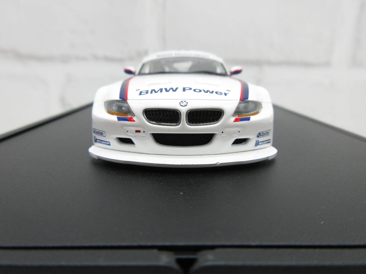 ミニカー　1/43　BMW　Z4　Mクーペ　レースバージョン　ディーラー正規品　モデルカー _画像2