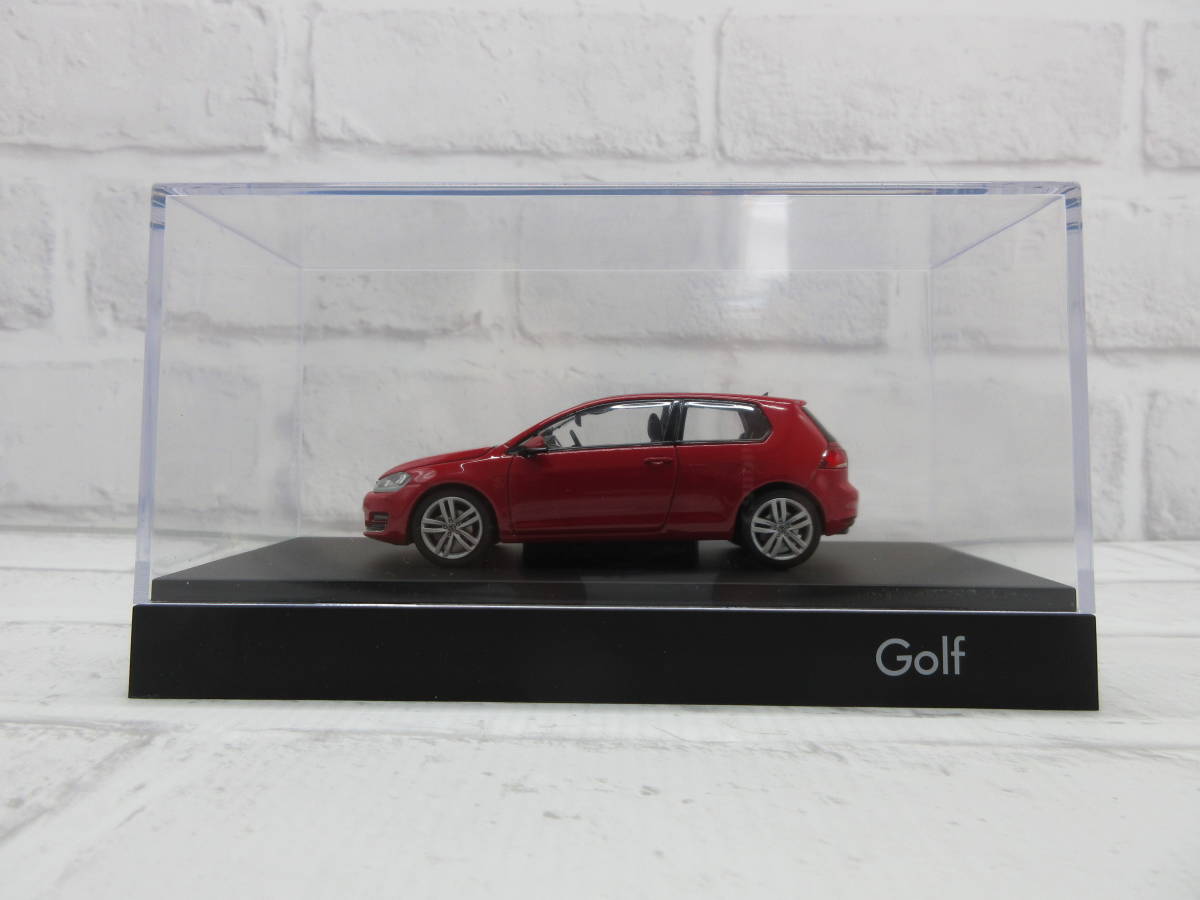 ミニカー　1/43　フォルクスワーゲン　ゴルフ7　Golf Ⅶ　レッド　ディーラー正規品　モデルカー_画像3