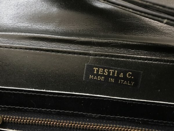 TESTI&C レディース イタリア製 蓋付き レザー調 ハンドバッグ 黒_画像2
