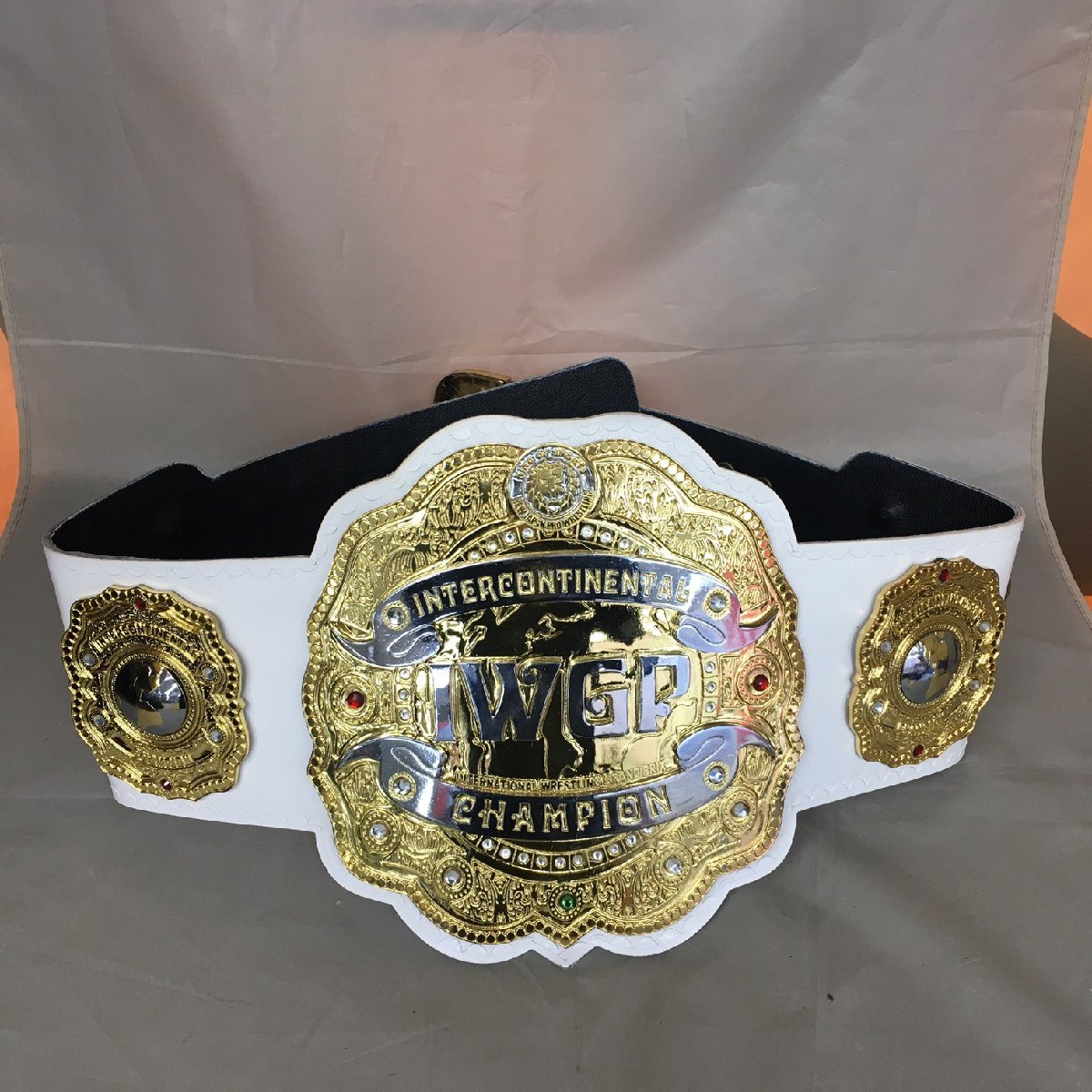 【中古品】IWGP　チャンピオンベルト　レプリカ　インターコンチネンタル王座　レザー（管理番号：063111）_画像1