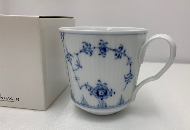 【中古品】ROYAL COPENHAGEN ロイヤル　コペンハーゲン　Blue Fluted Plain マグカップ (管理番号：060102）_画像1