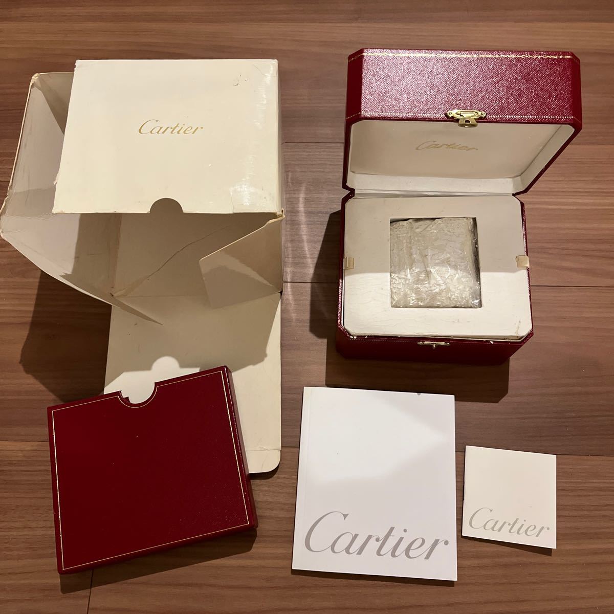 送料無料☆Cartier カルティエ ボックス 空箱 付属品セット 内箱×5 外箱×3 説明書など冊子類 ロードスター 時計ケース ウォッチケース 箱_画像5