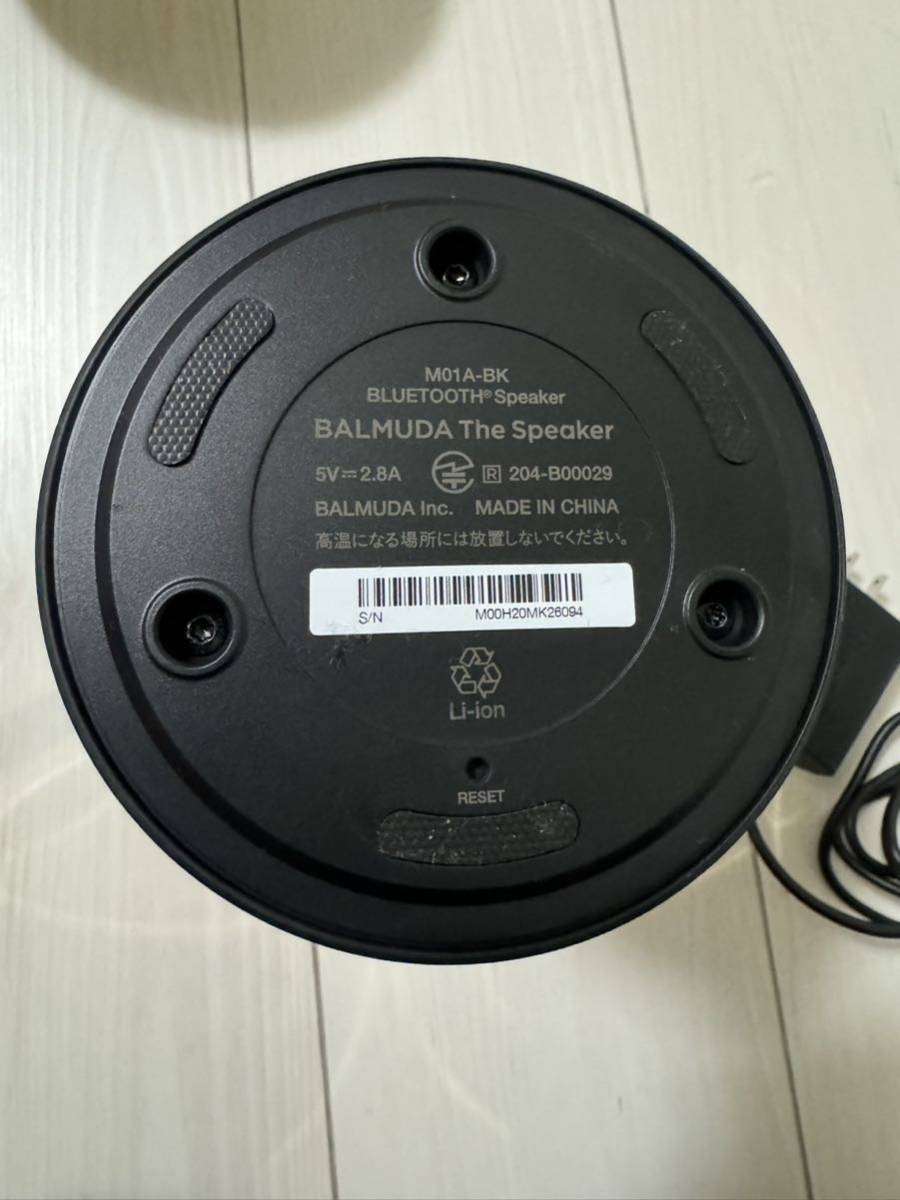 中古品　BALMUDA バルミューダ M01A-BK ブラック Bluetooth Speaker 充電器あり_画像4