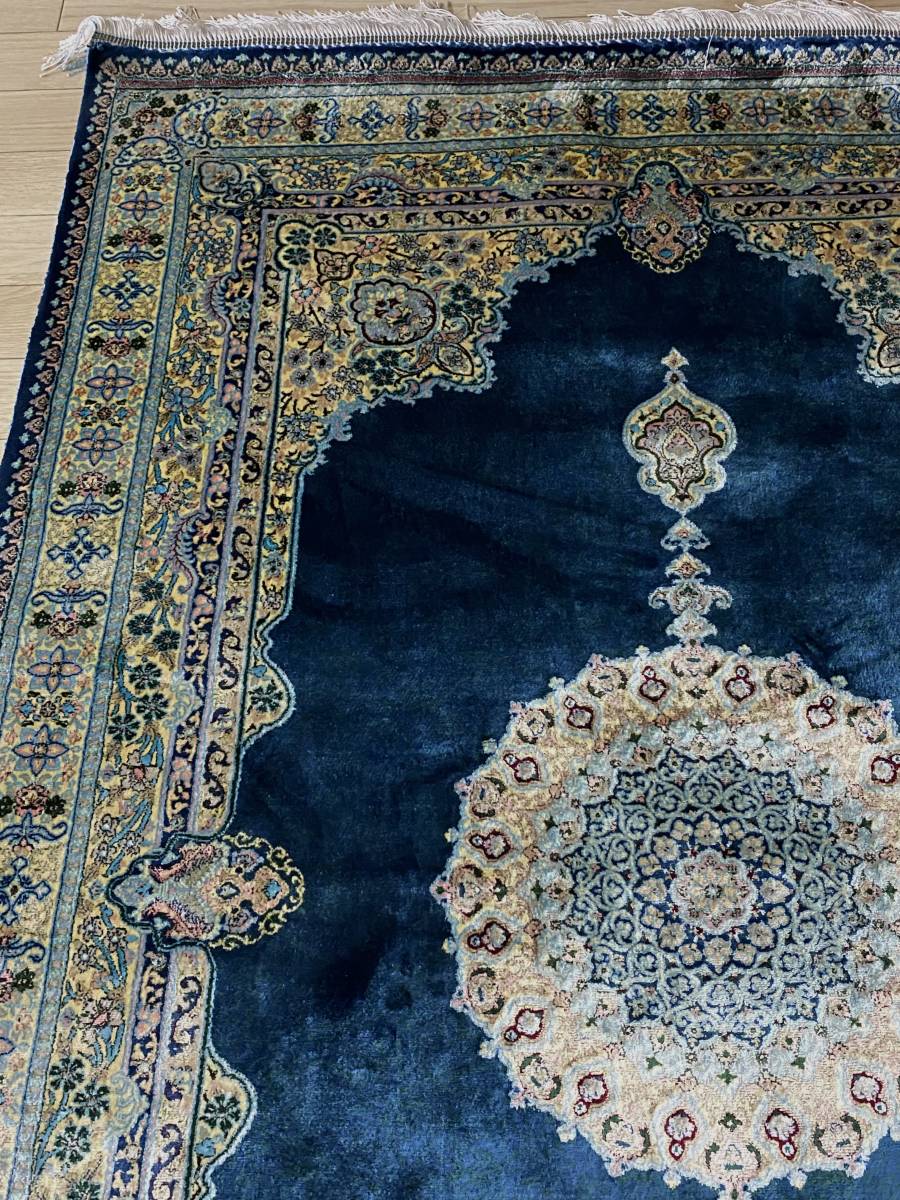 百貨店展示品　シルク100％ 最高峰225万ノット　イラン産　手織り 高級ペルシャ絨毯 101×152cm_画像5