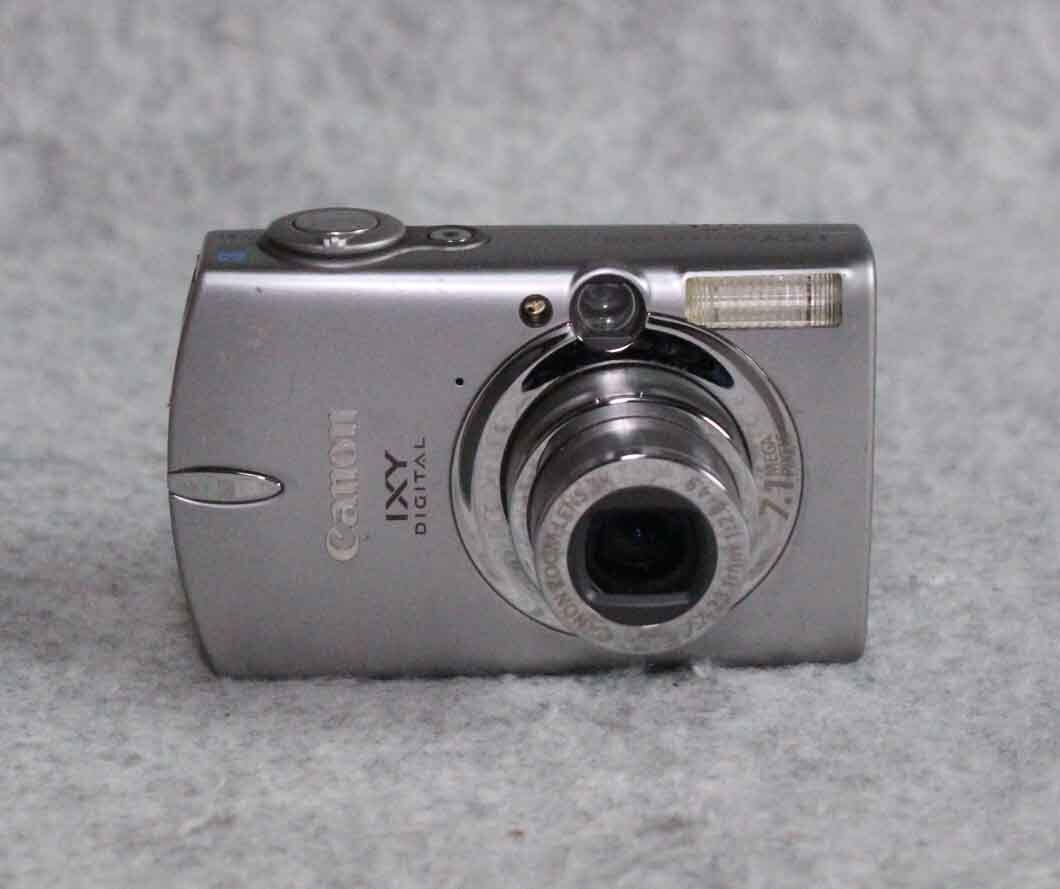 [tb53]デジタルカメラ canon IXY DIGITAL 600 キャノン　イクシー　デジタル　 PC1114　digital camera_画像1