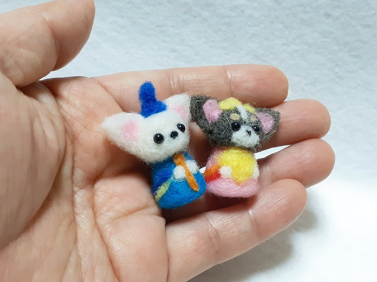 羊毛フェルト ハンドメイド 雛祭り　ミニチュア オブジェ 飾り チワワちゃん ミニ お内裏様 お雛様 おひなさま_画像3