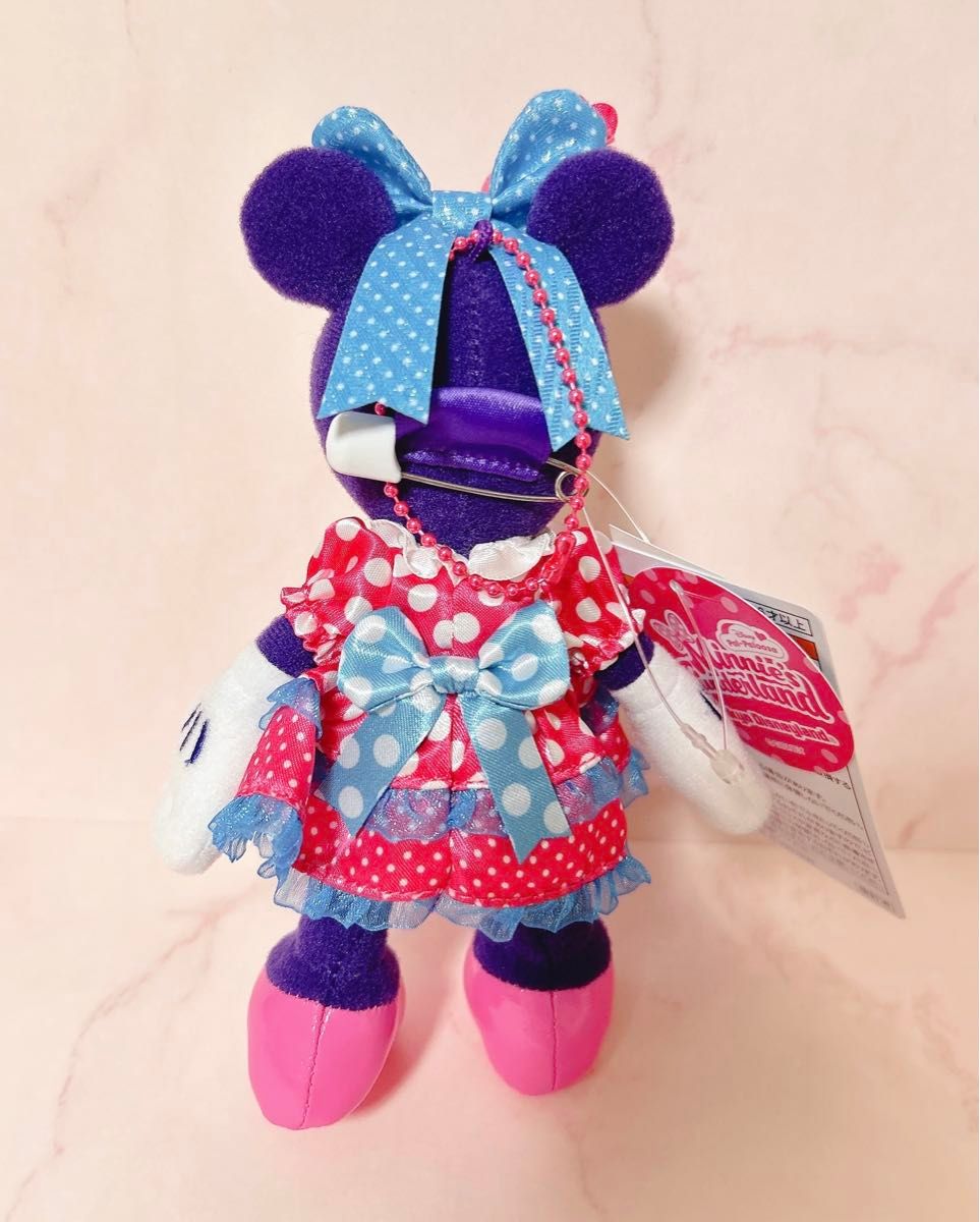 新品】ディズニー パルパルーザ ぬいぐるみバッジ ぬいば ミニー 新品】ディズニー パルパルーザ ぬいぐるみバッジ ぬいば ミニー