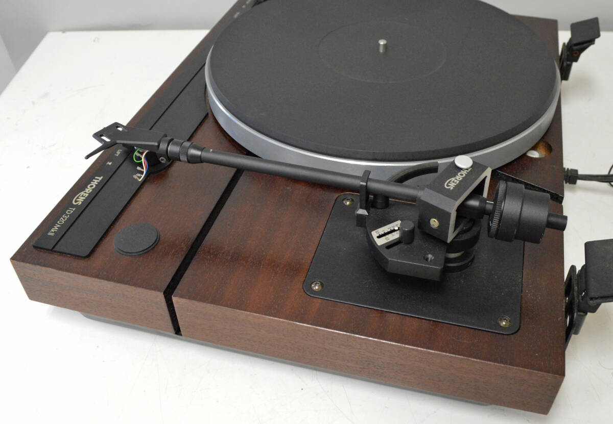 状態不明/現状品 THORENS/トーレンス レコードプレーヤー TD320MKII 元箱付、美品 独製 フローティングサスペンション ys063の画像8