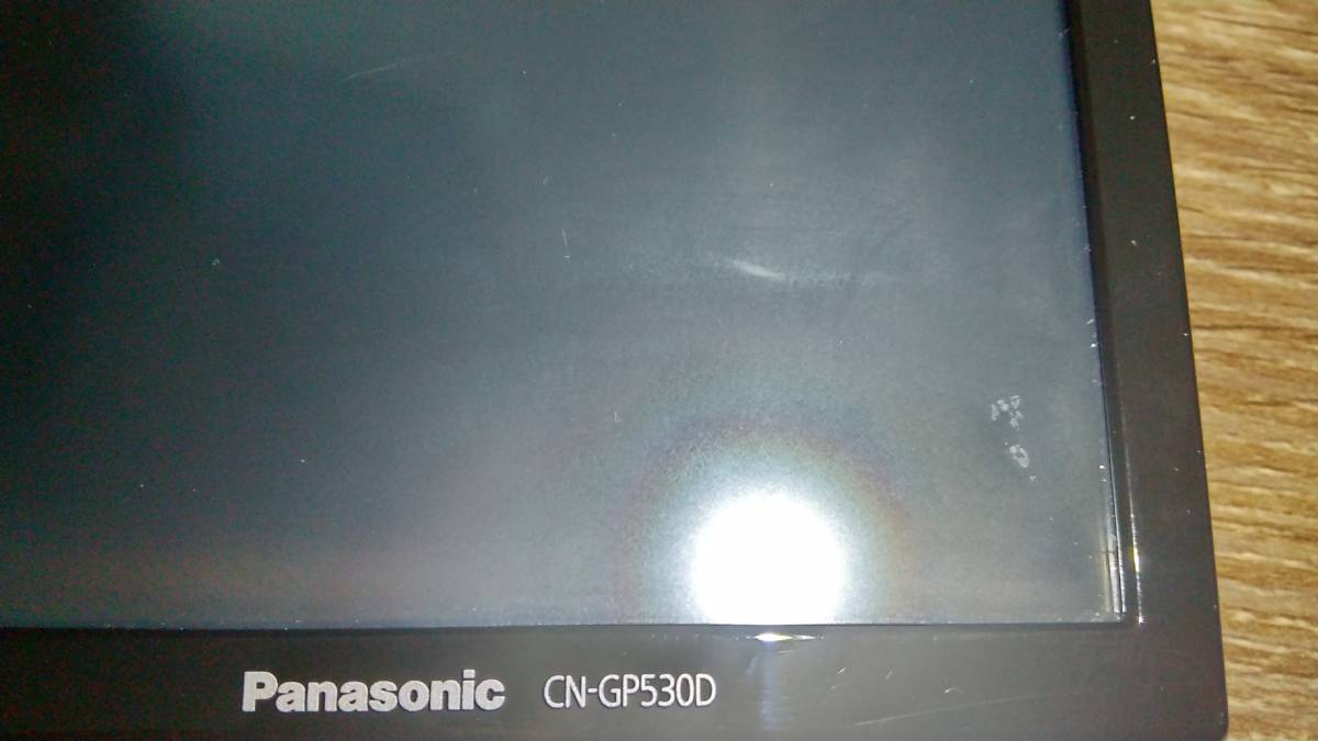 【1円～】【本体のみ】 Panasonic Gorilla ゴリラ CN-GP530D ポータブルカーナビ 5インチ 【ジャンク】_右隅の傷拡大