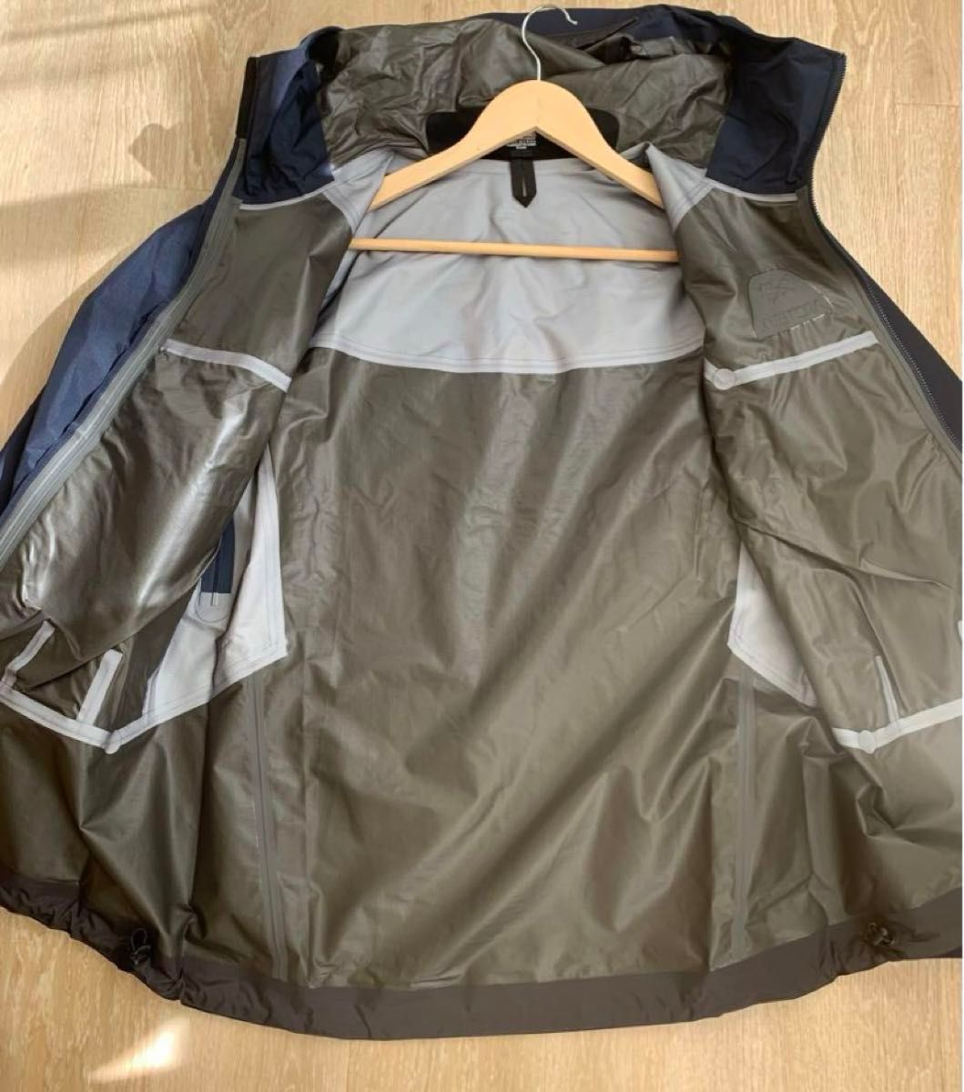 ARC'TERYXより「BETA SL HYBRID JACKET」が入荷しましたので紹介 ARC'TERYXより「BETA SL HYBRID JACKET」が入荷しましたので紹介