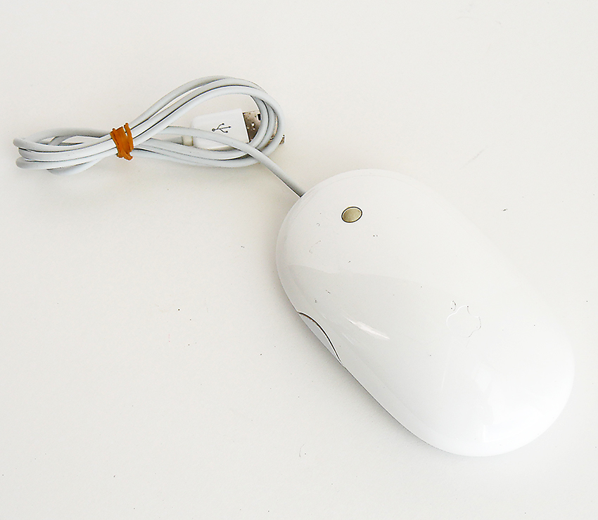 Apple Mighty Mouse A1152 Mac USB接続光学式 マウス _画像2